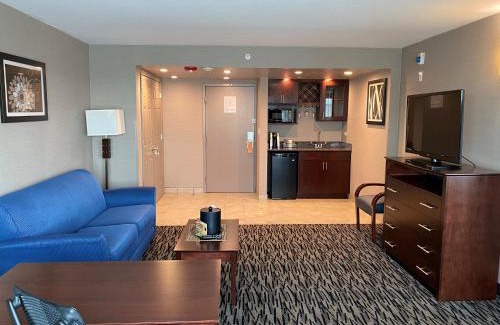 Elk Grove Village Hotel | Wyndham Garden Elk Grove Village - O'Hare
