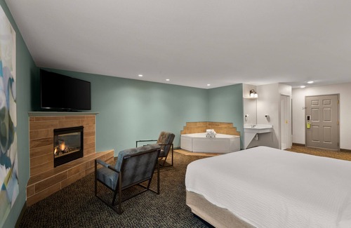 Galena Hotel | Wyndham Garden Galena Hotel & Day Spa