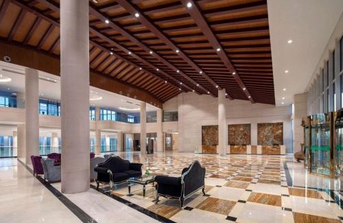 Qianjiang Hotel | Wyndham Garden Qianjiang Downtown