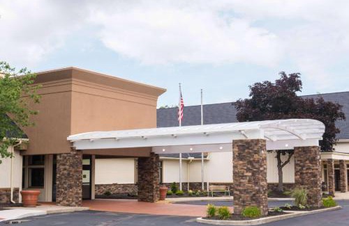 Westlake Hotel | Wyndham Garden Westlake