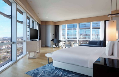 Esentepe Hotel | Wyndham Grand Levent Istanbul Hotel & Conference Center