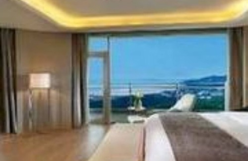 Silver Sands Beach Hotel | Wyndham Grand Qingdao