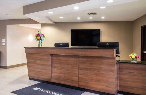 Noblesville Hotel | Wyndham Noblesville