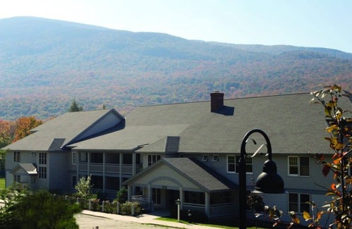 Jeffersonville Condo | Wyndham Smugglers' Notch | 2BR/2BA King Bed Suite