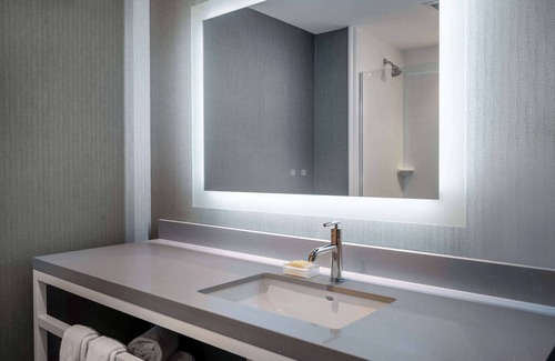 Westfield Hotel | Wyndham Westfield