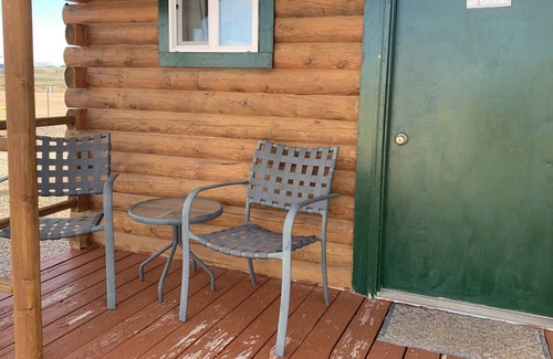 Rawlins Apartment | Wyo Cabin B Western Hills Campground