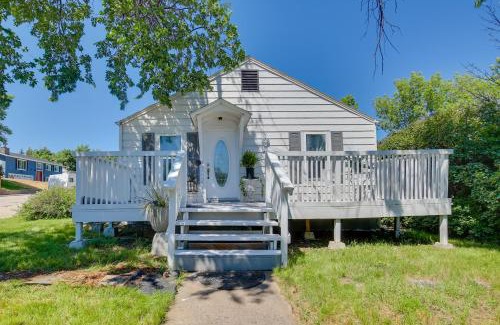 Gillette House | Wyoming Retreat with Furnished Porch, Near Fishing!
