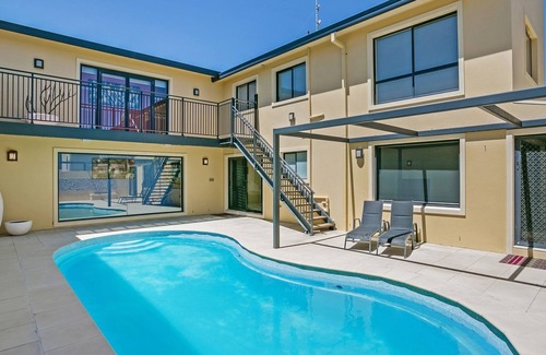 The Entrance North House | Wyuna Dunes Executive Beach House