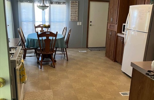 Mariah Hill House | X Marks the Spot(Yellow)1.5 mi. from Holiday World