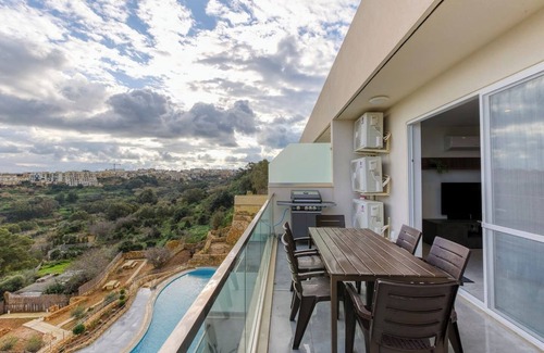 Xaghra Apartment | Xagħra Escape – Penthouse with Views & Pool Access