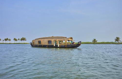 Alappuzha Boat Rental | Xandari Riverscapes