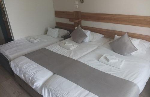 Balatonakarattya Bed & Breakfast | Xendala Panzió
