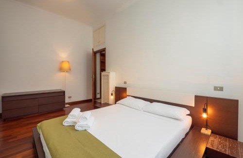 Loreto Apartment | Xenia Apartments - Classical Suite in Central Station