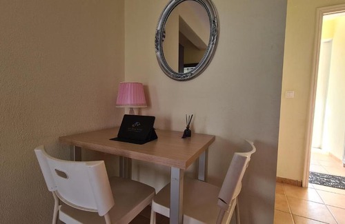 Flogita Apartment | Xenia's Apartment