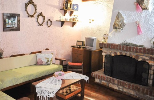 Stavroupolis House | Xenios Zeus