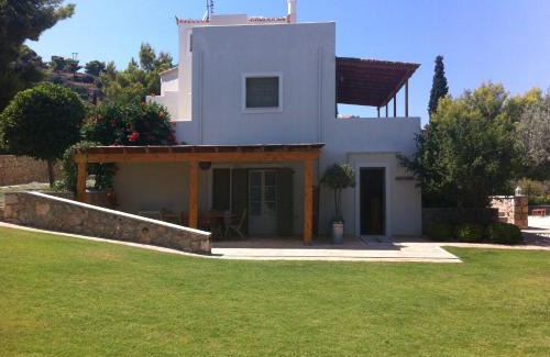 Spetses Villa | Xenon Estate