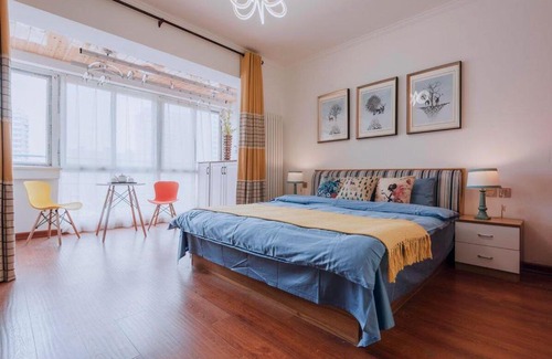 Beilin Apartment | Xi’an Beilin·South Gate Subway Station· Locals Apartment 00172100