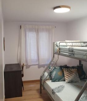 Rialp Apartment | Xia Apartaments con acceso a piscina