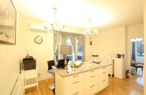Palmerston Bed & Breakfast | Xiao Wang