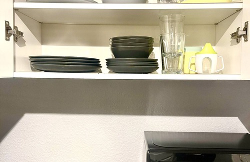 Midtown Sacramento Apartment | XL Sacramento Studio Midtown Downtown NEWLY Renovated - Work Play Stay