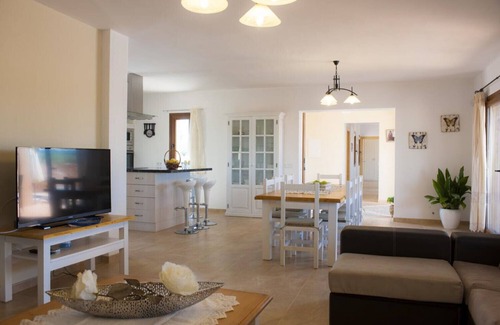 Campos Villa | Xorca Finca for 8 near Es Trenc Beach