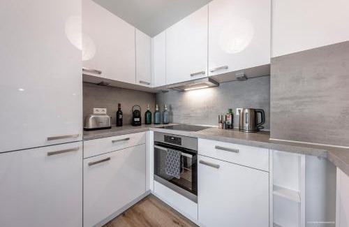 Hockenheim Apartment | XXL Design-Appartement Artdesign - 8 Pers - nähe Speyer Mannheim Heidelberg