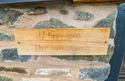 Oswestry House | Y Granar The Granary