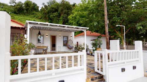 Zagora-Mouresi Villa | Yalos luxury home