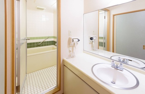 Dotonbori House | Yamatoya Honten Ryokan Osaka