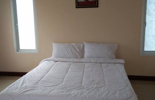 Nikhom Phatthana Hotel | Yamsurl House Resort