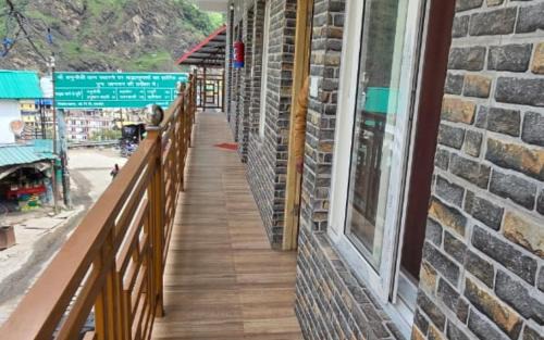 Kharsali Bed & Breakfast | Yamuna Pug Pinewood Greh by StayApart