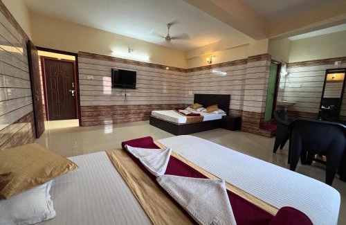 Kollur Hotel | Yamuna Vihaar Tourist Home