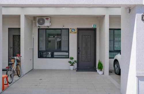 Yujing House | Yang