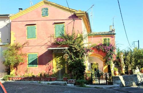 Kouramades Apartment | Yangos traditional home