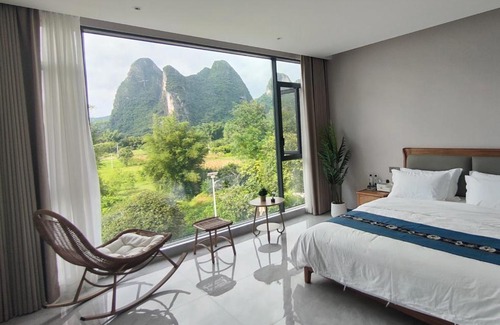 Ten Mile Gallery House | Yangshuo Mountain Villa