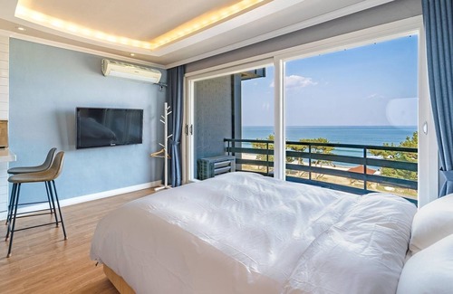 Sokcho House | Yangyang Baladeonbada Pension
