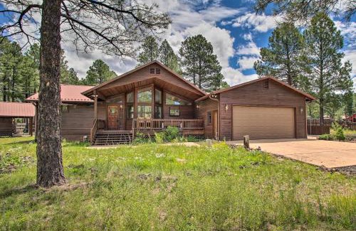 Mountain Pine Estates House | Yard, Grill and Games Spacious Cabin in Lakeside!