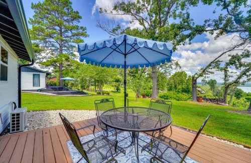 Golden House | Yard with Lake View Home Near Table Rock Lake!