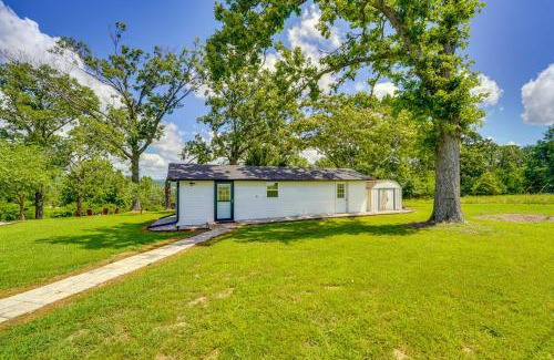 Golden House | Yard with Lake View Home Near Table Rock Lake!
