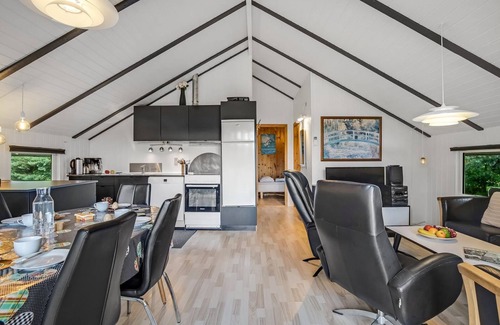 Vemb House | "Yarla" - 500m to the fjord by Interhome