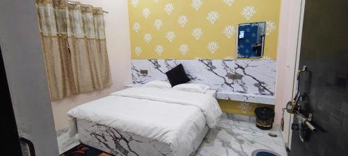 Varanasi House | Yash Paying Guest House