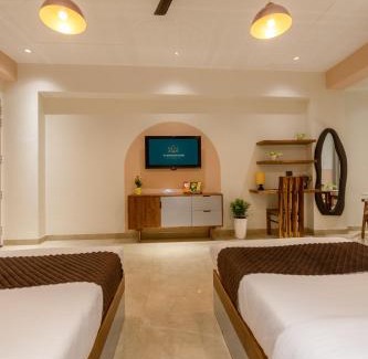 Dwarka Hotel | Yashobhoomi Stay