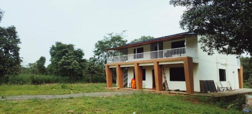 Khalapur House | Yashodhan Framhouse