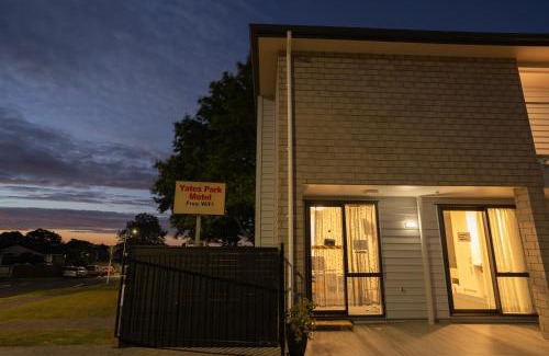 Auckland Hotel | Yates Park Motel