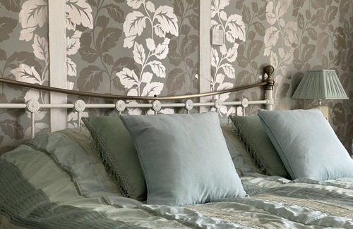 East Meon Hotel | Ye Olde George Inn - Badger Pubs
