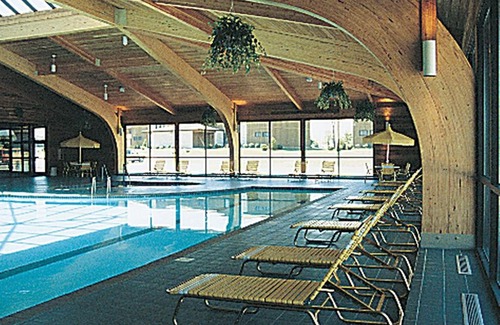 Mishicot Apartment | Year-Round Relaxing Golf Resort and Conference Center