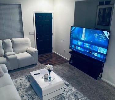 Green Valley Ranch House | Yedengel2025