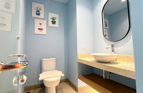 Cililitan Hotel | Yellow Bee Resort Cililitan