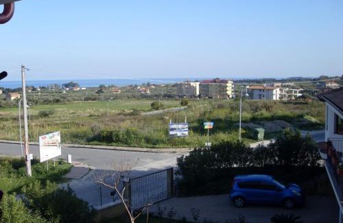 San Sostene Marina Bed & Breakfast | Yellow House