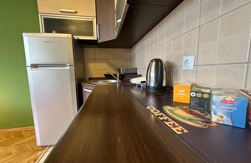 Pristina Apartment | Yellow Moon Hostel&Apartment